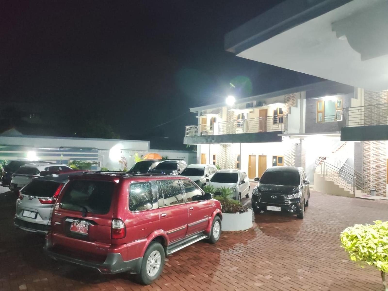Cibening Hotel