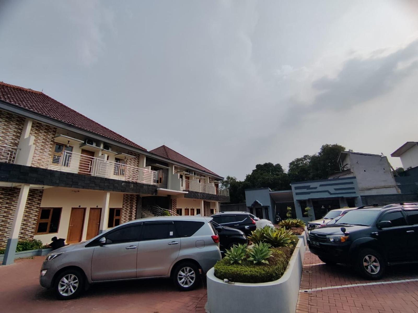 Cibening Hotel